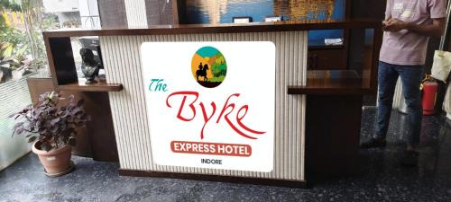 Indore Hotel | The Byke Express - Near Vishesh Jupiter Hospital