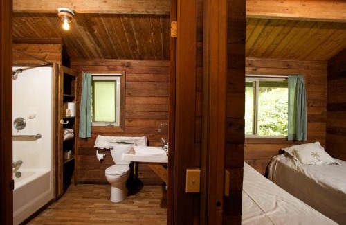 Waimea Kabine | The Cabins at Kokee