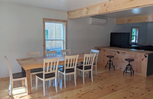 Tamworth Kabine | The Cabins at Timber Ridge - #2 - Brand new cabins nestled in the woods of NH
