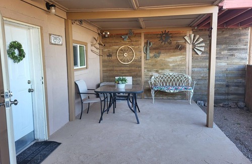 Tombstone Wohnung | The Cactus Rose - A Spacious Retreat