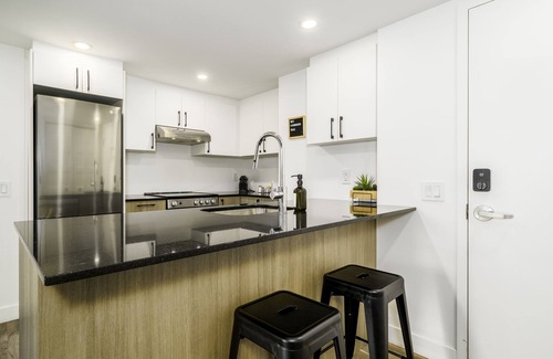 Saint-Roch Wohnung | The Caiman's Nest | Parking | Pool | BBQ | WIFI