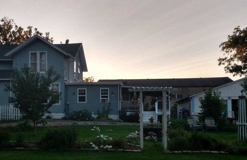 Clifton Haus | The Carlson's Rooms for rent