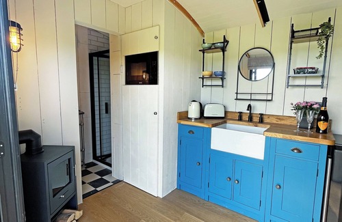 Alfreton Hütte | The Carriage - UK48947