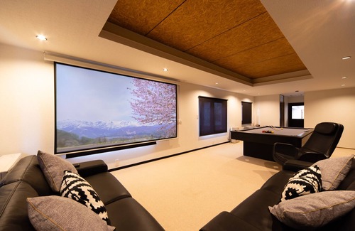 Echo Land Skihütte | The Castle