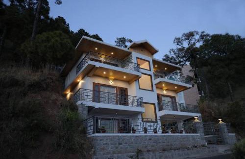 Kumarhatti Wohnung | The Cerro Rico - 3 BHK Modern Villa