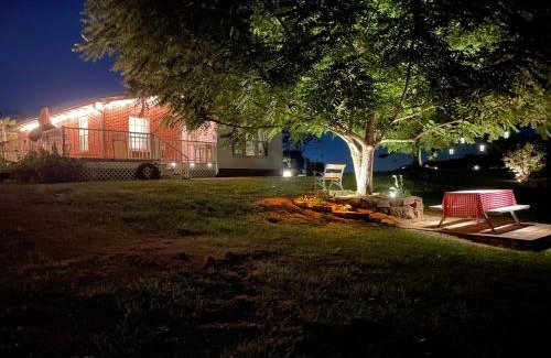 Lineville Haus | The Chapman House