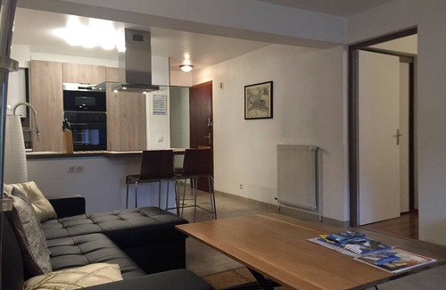 Annecy-le-Vieux Wohnung | Der Charme der Landschaft in der Stadt