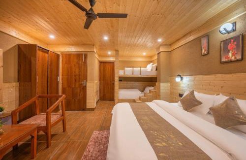 Fagu Wohnung | The Charvi Regency I Vacations I Conference I MICE I Family Events I Open Air Terrace I Sky Bonfire I Wooden Rooms With Pvt Balconies I Kufri by Exotic Stays