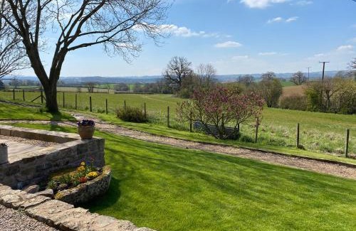 Ledbury Haus | The Cider Barn, Luxury for 2 with beautiful views.