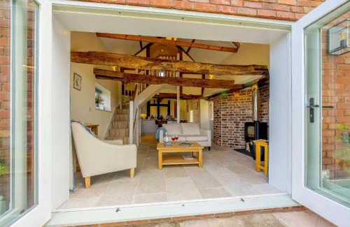 Ledbury Haus | The Cider Barn, Luxury for 2 with beautiful views.