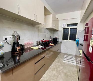 Adyar Wohnung | The City Nest 2BHK Fully Furnished Apartment Only for Families