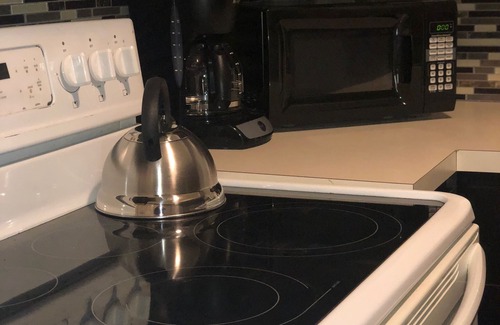 South Euclid Haus | DER CLEVELANDER .......