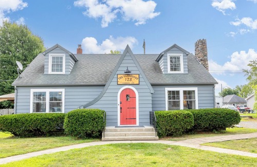 Russells Point Haus | The Clubhouse at the Lake