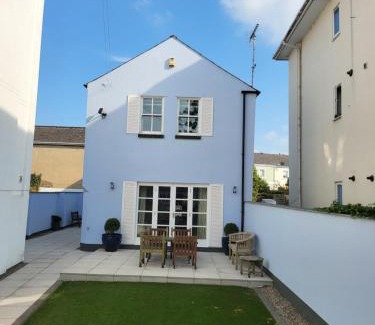 Montpellier Haus | The Coach House