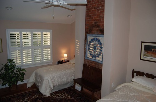 Athens Bed & Breakfast | The Colonels B&B and Inn