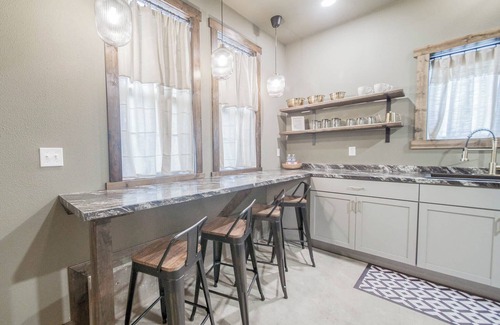 St. James Haus | The Concord: A charming 2-bed 2-bath pet friendly house in historic Saint James
