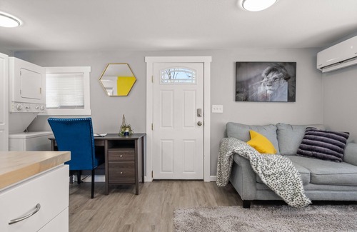 Richland Haus | The Corner Cottage - A Private Tiny Home