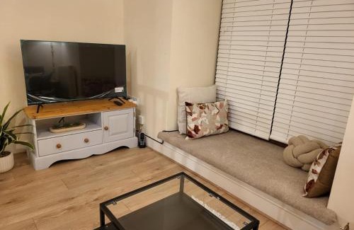 Chippenham Haus | The Cosy Coach House