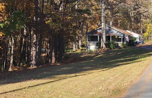Rockmart Hütte | The Cottage at Becks Lake