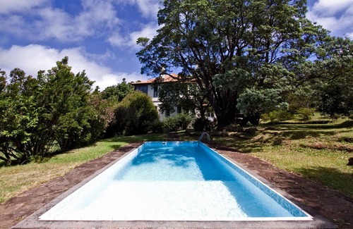 Santo da Serra Villa | The Cottage Quinta das Colmeias - Set in einem Bio-Bauernhof in Madeira