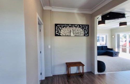 Whitianga Haus | The cottage coghill