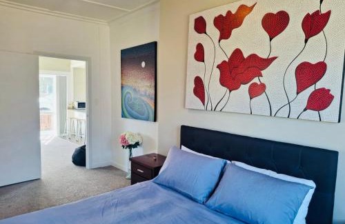 Whitianga Haus | The cottage coghill