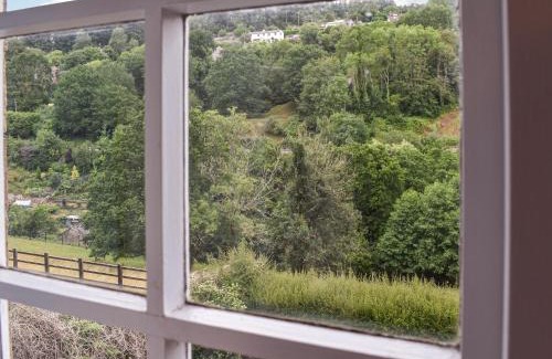 Blakeney Haus | The Cottage