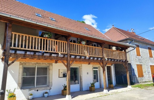 Saffloz Haus | The county cottage