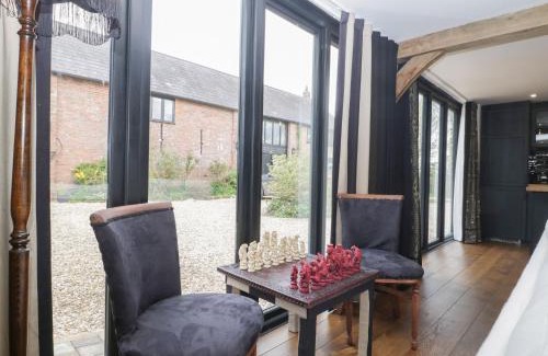 Winterborne Zelston Haus | The Courtyard - Hilltop Barn