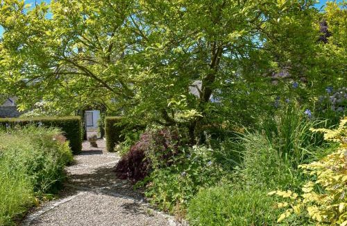 Forfar Haus | The Courtyard Suite