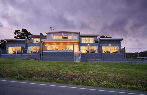 Kettering Bed & Breakfast | The Cove Kettering