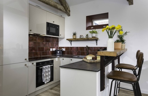 Dursley Hütte | The Cow Byre - beautiful barn conversion in the South Cotswolds sleeping 6 guests