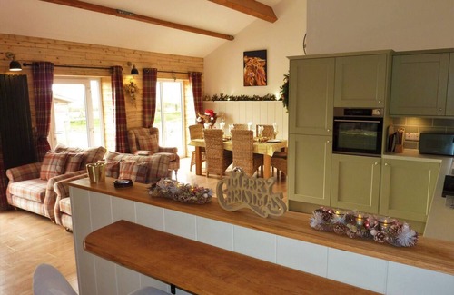 Sherborne Haus | The Cow Shed - Luxury 5* Dorset barn conversion with private hot tub