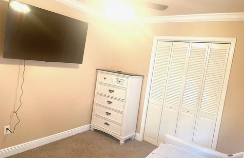 Tall Timbers - Brechtel Haus | The Cozy Getaway in New Orleans!