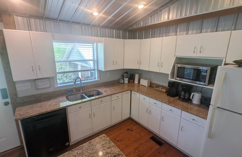 Wedowee Haus | "THE CRESCENT" - Lakefront heaven w/ big views, sunset, private cove & hot tub