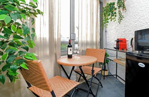 Front de Lac Wohnung | The Creteil Shelter - Duke Housing
