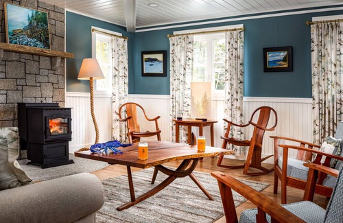 Hancock Point Bed & Breakfast | The Crocker House Country Inn (Rm 3)
