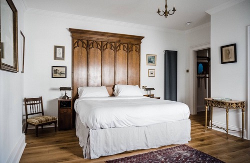 Crewkerne Hotel | The Crooked Swan