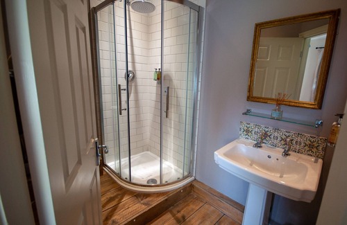 Great Massingham Bed & Breakfast | The Dabbling Duck