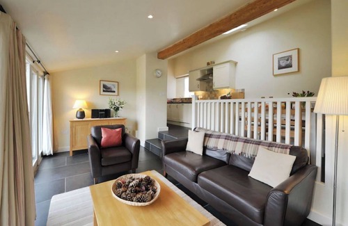 Belluton Hütte | The Dairy, a lovely cottage near Chew Magna, Bristol Bath and Wells with views