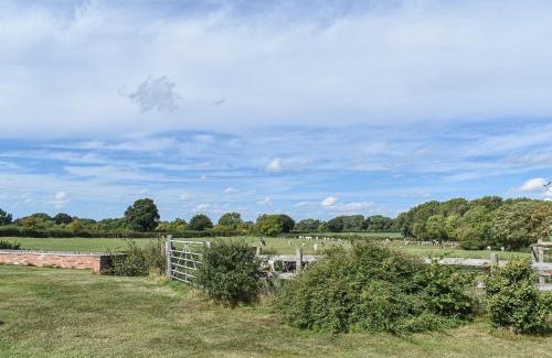 Middlewich Haus | The Dairy At Brook House Farm-Uk40631