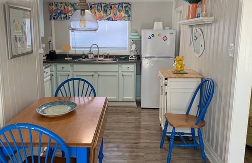 Downtown Myrtle Beach Hütte | The Darlington Cottages