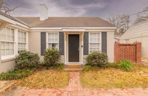 Columbus Haus | The Delightful Doubles- Unit B- Centrally Located