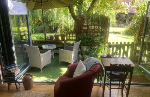 Stockbridge Wohnung | ‘The Den’ Self contained one bedroom annexe.