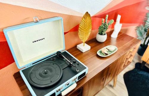 Twentynine Palms Haus | The Desert Monroe-Hot tub-FirePit-Games-by Joshua tree National Park