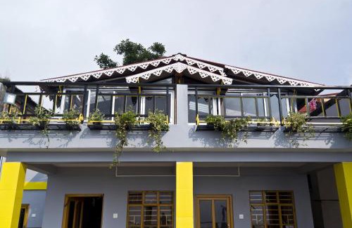 Karsiyang Haus | the DEW DROP HOME STAY