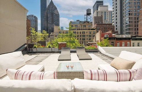 Turtle Bay Haus | The Diplomat #1 - Boutique Designer Duplex