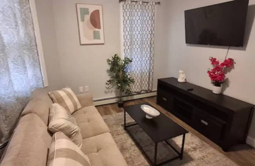 Wanskuck Wohnung | The Double-Suite at The North End 2BR APT with PARKING