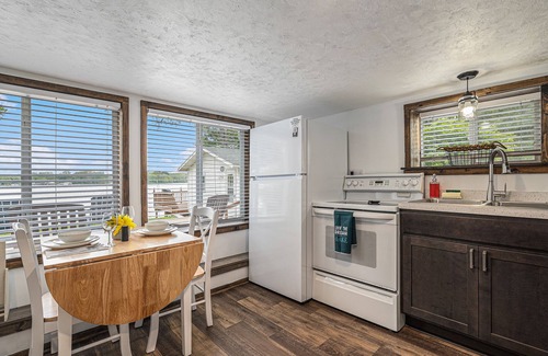 White Cloud Haus | The Down Under Cottage