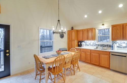 Terra Alta Kabine | 'The Eagles Nest at Alpine' Cabin w/ Fireplace!